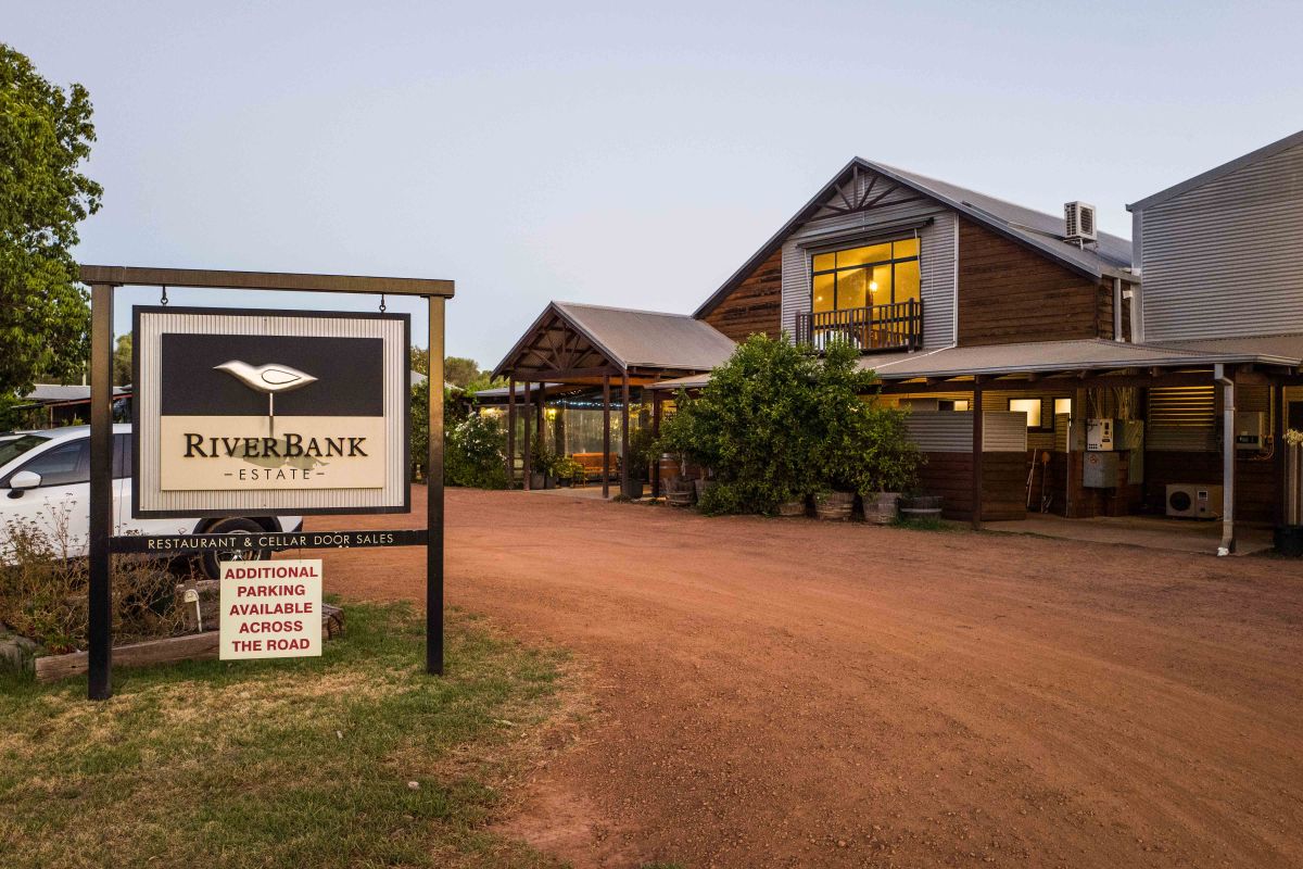 A taste of Riverbank Estate’s new menu and 150 off wine for you (Read